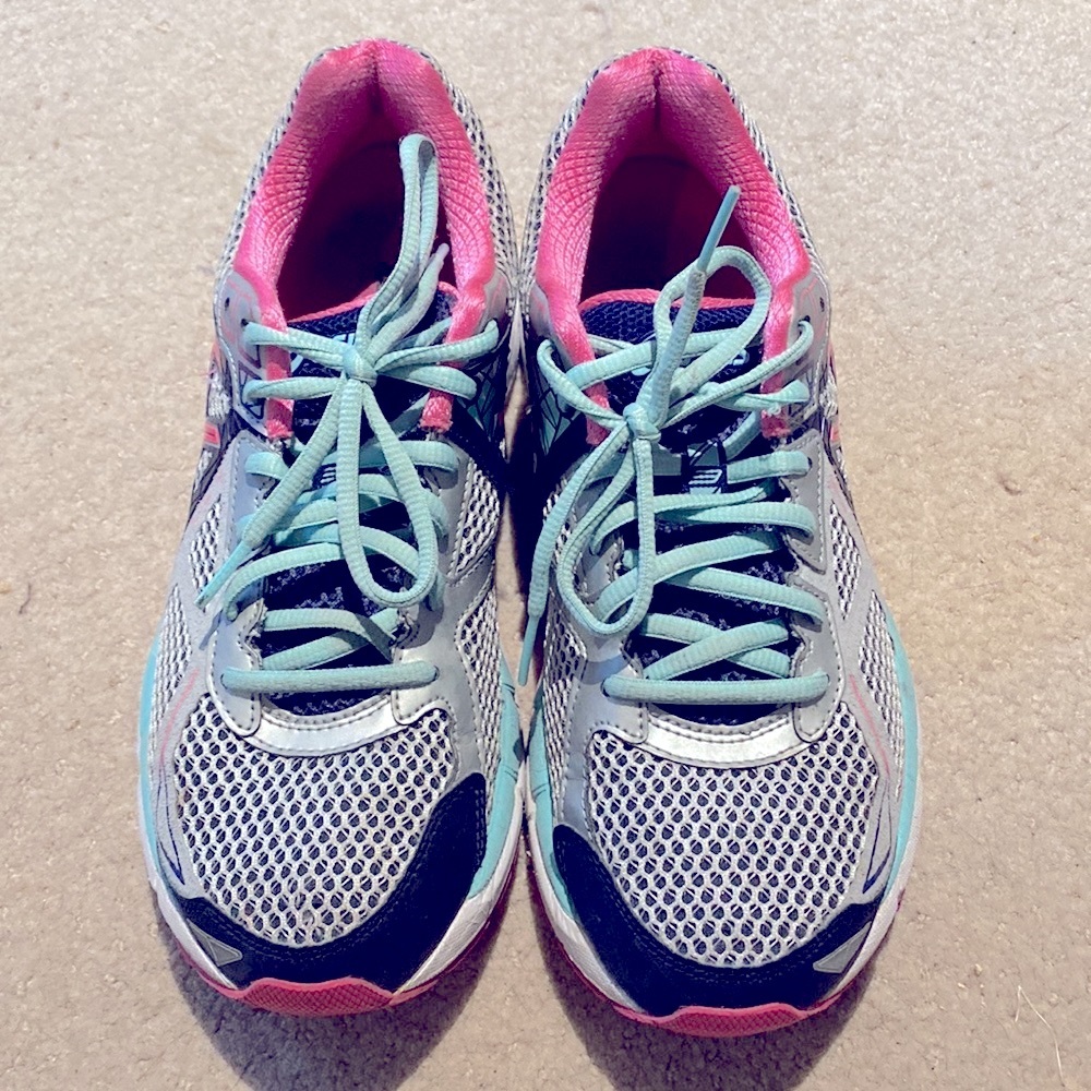 ASICS GT-2000 Running Shoe - Picture 3 of 9